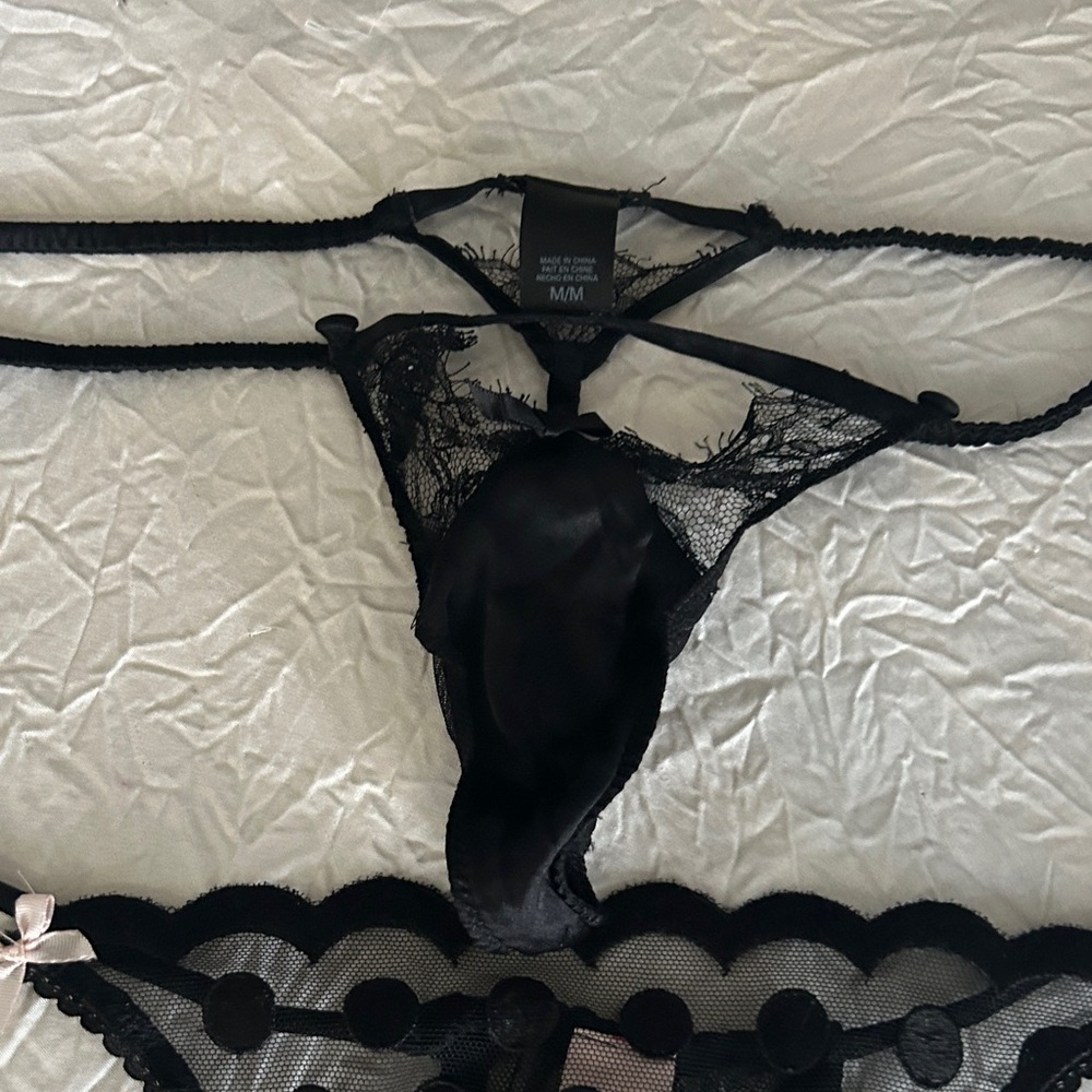 Victoria's Secret Black Polka Dot Lace/Designer Collection Panty Set M - Picture 3 of 4
